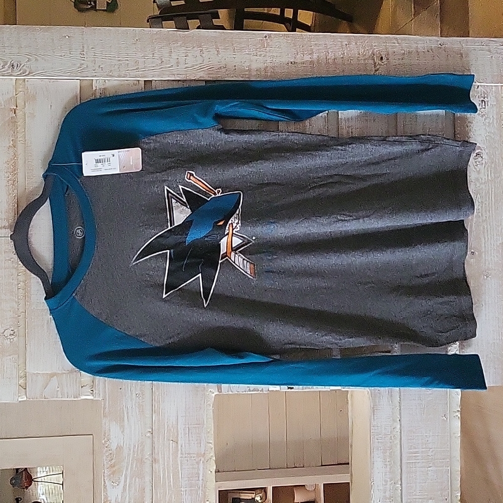 NWT San Jose Sharks long sleeve t-shirt